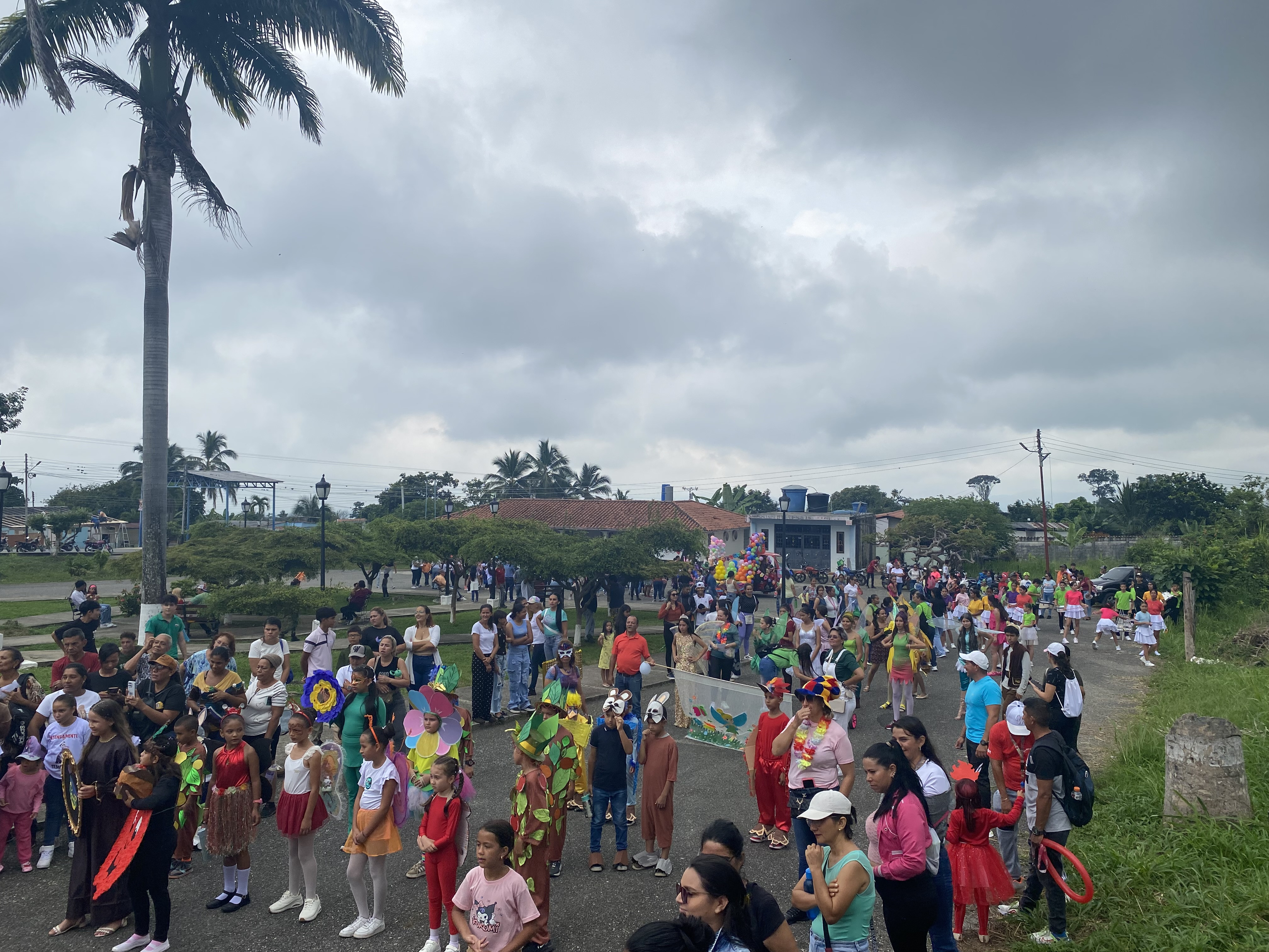 Diario Frontera, Frontera Digital,  Mocoties, ,Instituciones educativas realizan desfile de carnaval en la parroquia Caño El Tigre -Zea