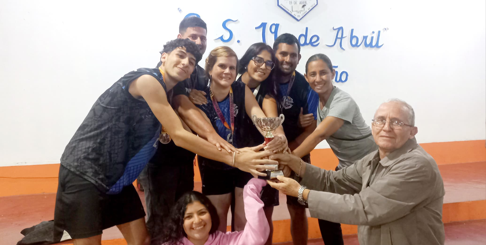 Diario Frontera, Frontera Digital,  Mocoties, ,Escuela de Voleibol Olympic se corona campeona de la Copa "Jairo Nava" en los Juegos del Día del Trabajador de Zea