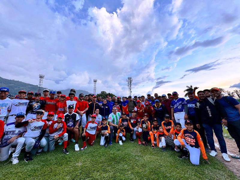 Diario Frontera, Frontera Digital,  Deportes, ,El Estadio Libertador brilla con nueva luz, y lo celebramos con los trabajadores