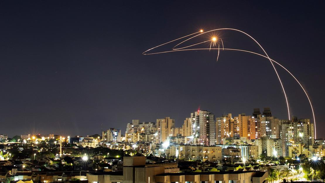 Diario Frontera, Frontera Digital,  Internacionales, ,Sigue el intercambio de ataques entre Israel e Irán: 
nuevas explosiones en Teherán y hay un incendio en el aeropuerto de la capital