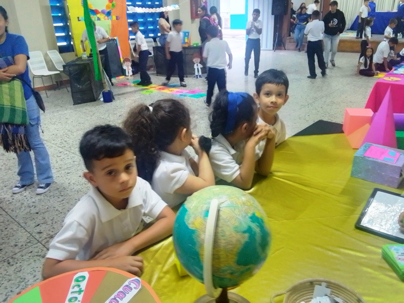 Diario Frontera, Frontera Digital,  Regionales, ,En la unidad educativa La Salle "Hermano Luis"
presentación de proyectos estimula el interés en los estudiantes