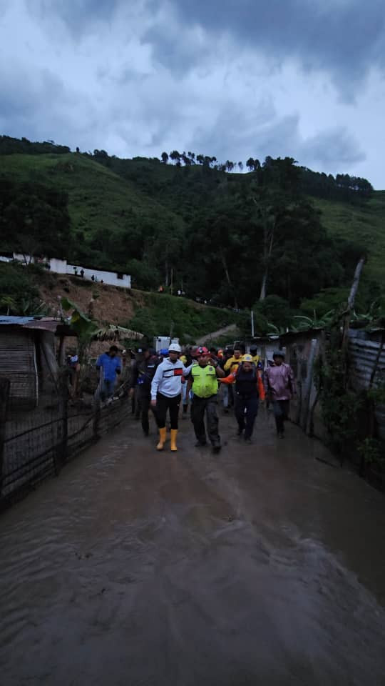 Diario Frontera, Frontera Digital,  Regionales, ,Alcalde Jesús Araque atendió comunidades en emergencias afectadas por lluvias en Libertador