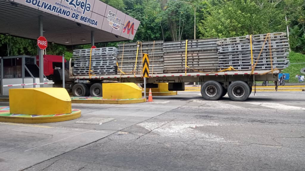 Diario Frontera, Frontera Digital,  Regionales, ,Arriban materiales estratégicos a Mérida para reparar puentes afectados por las lluvias