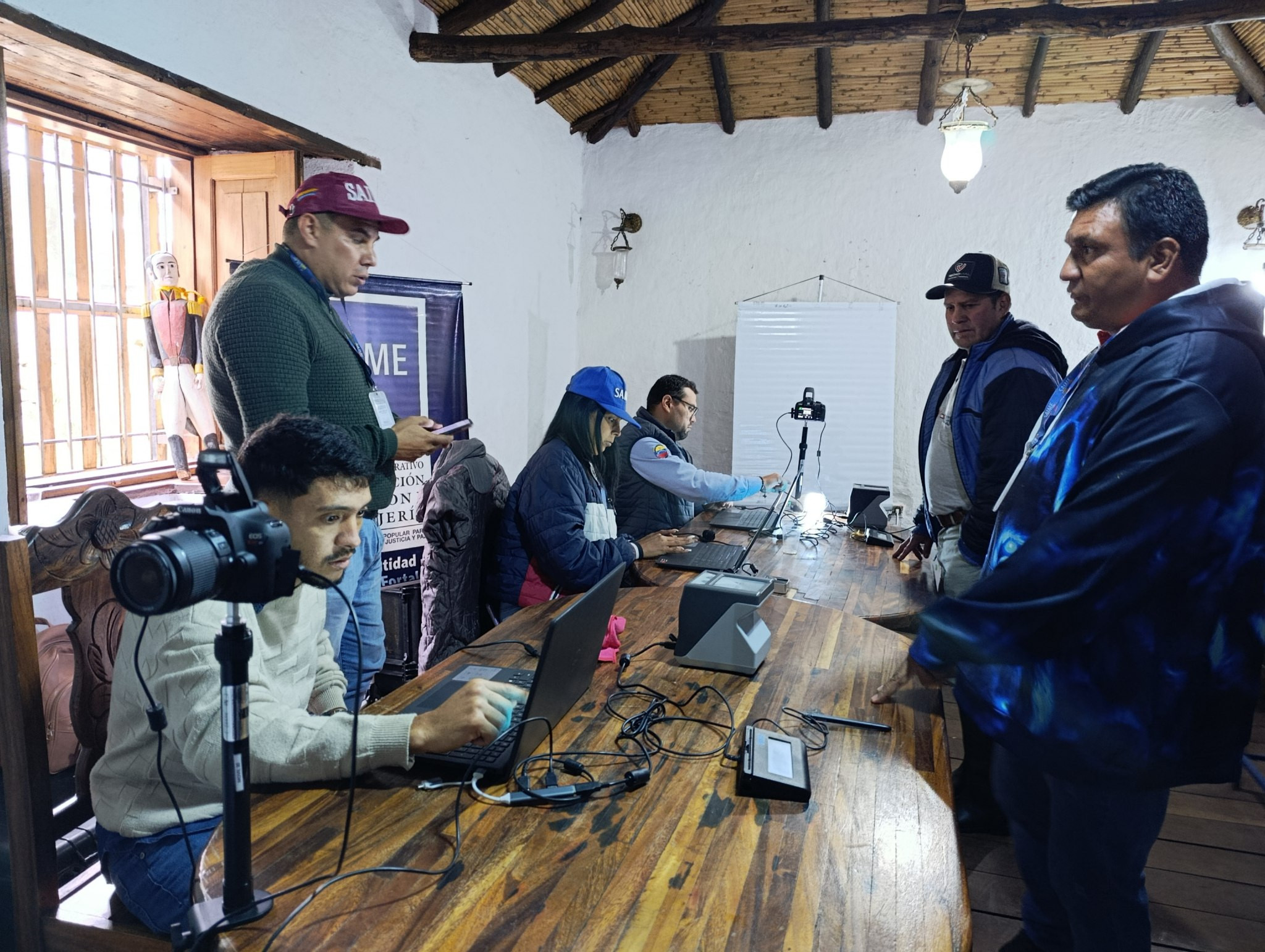 Diario Frontera, Frontera Digital,  Regionales, ,Gobierno bolivariano efectuó operativo de cedulación a afectados por emergencias en Mérida