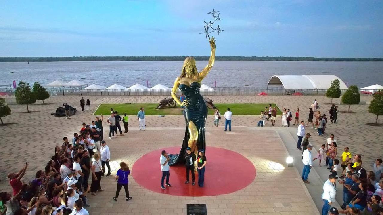 Diario Frontera, Frontera Digital,  Farándula, ,Presentan estatua de más de siete metros de alto 
de Sofía Vergara en Barranquilla