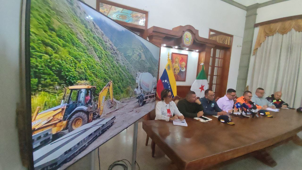 Diario Frontera, Frontera Digital,  Regionales, ,Gobernador Arnaldo Sánchez garantiza en 100 % el acceso al estado Mérida tras emergencia