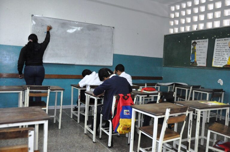 Diario Frontera, Frontera Digital,  Nacionales, ,Docentes no pueden ser sancionados si no acatan llamado 
del Ministerio a reintegrarse antes del 16Sep