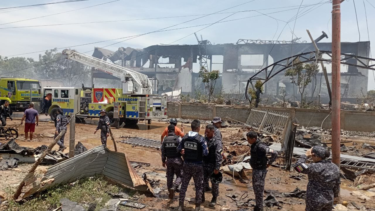 Diario Frontera, Frontera Digital,  Nacionales, ,Familias zulianas reclaman ayuda tras explosión que destruyó 482 viviendas