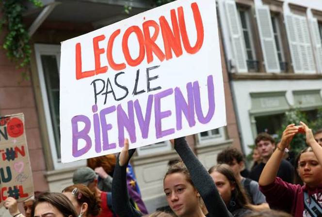 Diario Frontera, Frontera Digital,  Internacionales, ,Protestas y enfrentamientos marcaron el debut de Sébastien Lecornu 
como primer ministro de Francia