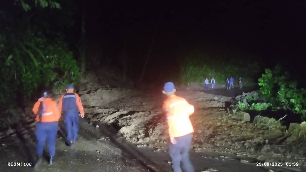 Diario Frontera, Frontera Digital,  Nacionales, ,Las autoridades municipales comenzaron con los procedimientos para despejar la vía y solicitan a los usuarios tomar previsiones,Restringen paso entre Barinas y Mérida por deslizamiento