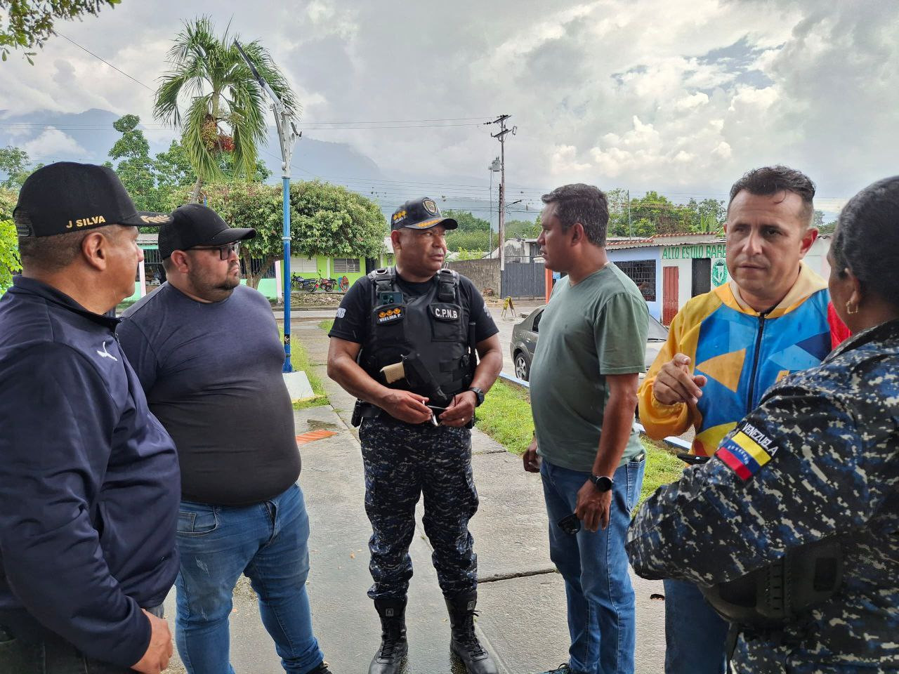 Diario Frontera, Frontera Digital,  El Vigía Panamericana, ,Guacarán dijo que en la actividad los acompañó el poder popular organizado, dos circuitos comunales, el servicio de la Policía Nacional Bolivariana (PNB), policías rurales, funcionarios de la Alcaldía de Obispo Ramos de Lora y el equipo de la Secretaría de Servicios Públicos de la Gobernación de Mérida,Gobernador Arnaldo Sánchez instala wifi gratuito en San Rafael de Alcázar