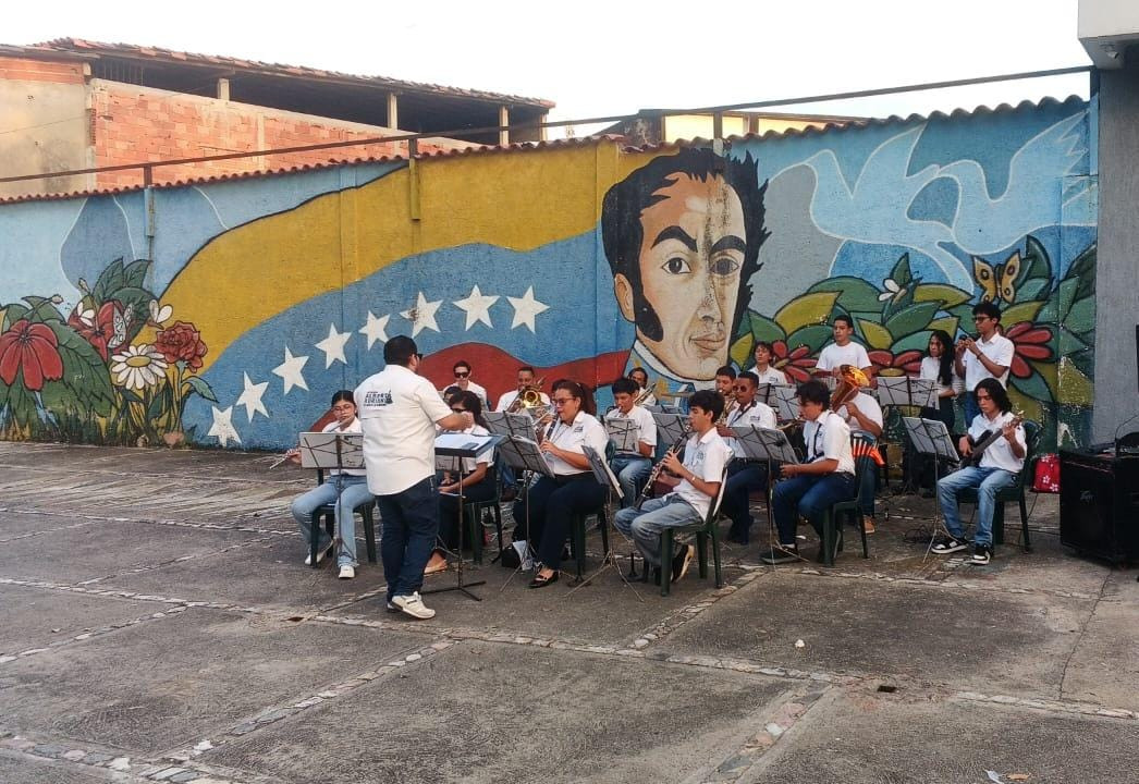 Diario Frontera, Frontera Digital,  El Vigía Panamericana, ,Banda Inocente Carreño inició recital musical en la plaza bolívar de El Vigía