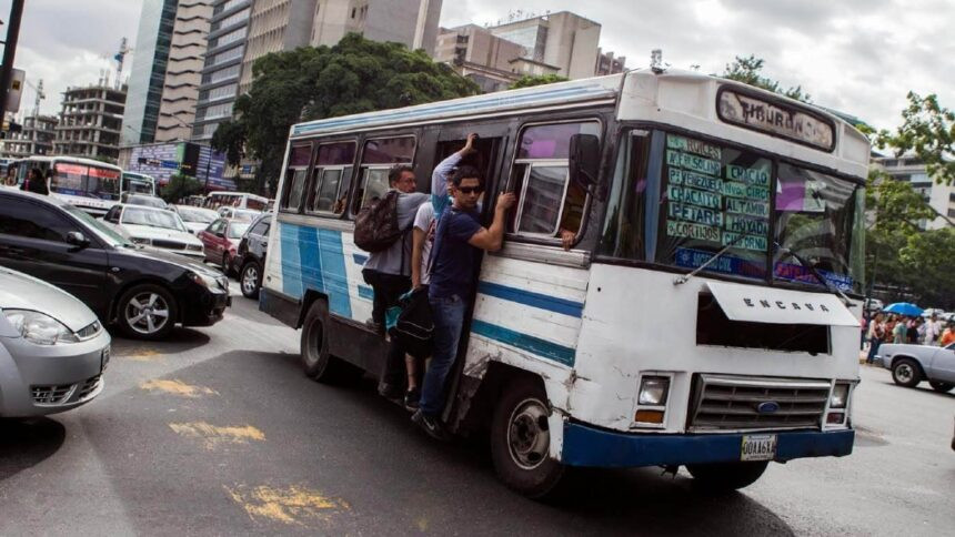 Diario Frontera, Frontera Digital,  Nacionales, ,Jiménez aseguró que los llamados a aumentar del pasaje no son decisiones arbitrarias,Transportistas piden reunión con autoridades para abordar aumento del pasaje: 
«Deben sentarse todos los involucrados»