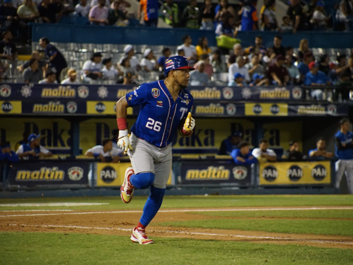 Diario Frontera, Frontera Digital,  Deportes, ,Tiburones derrota 10-6 a Magallanes en el juego inaugural de la LVBP