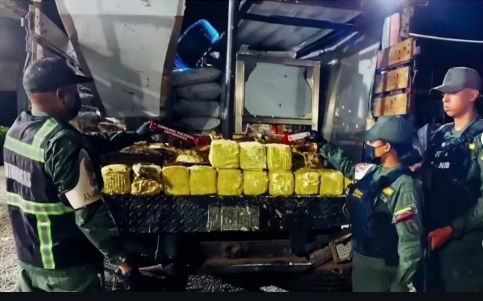 Diario Frontera, Frontera Digital,  Sucesos, ,El contundente reporte lo ofreció el G/B Tomás Antonio Vera Contreras, comandante de la Zona 22 de la GNB en Mérida, quien destacó que esta impecable acción militar contó con el apoyo total del G/D Hilars José Larrarte Sosa, comandante de la ZODI 22 Mérida, y del gobernador del estado, Arnaldo Sánchez,GNB desmantela red criminal que pretendía inundar Mérida 
con más de 41 kilos de droga ocultos en cajas de mantequilla