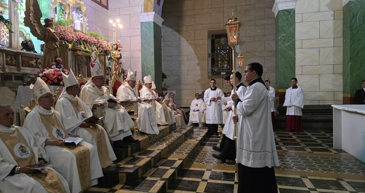 Diario Frontera, Frontera Digital,  Regionales, ,Monseñor Ortega Martín destacó que la nueva Basílica Menor está llamada a ser un lugar de acogida, oración, celebración de los sacramentos y caridad, con una atención especial a quienes más lo necesitan.,Santuario San Buenaventura de Ejido fue consagrado como basílica menor