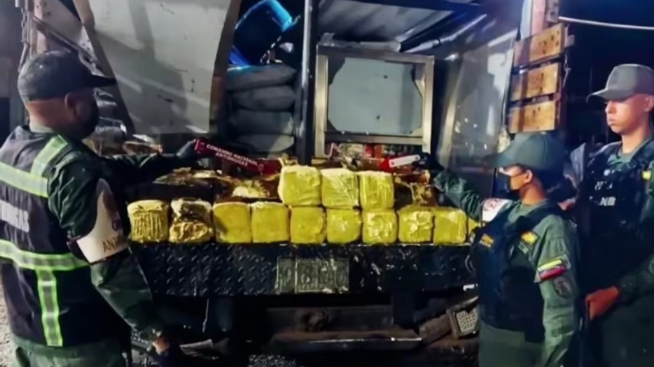 https://fronteradigital.com.ve/GNB desmantela red criminal que pretendía inundar Mérida 
con más de 41 kilos de droga ocultos en cajas de mantequilla