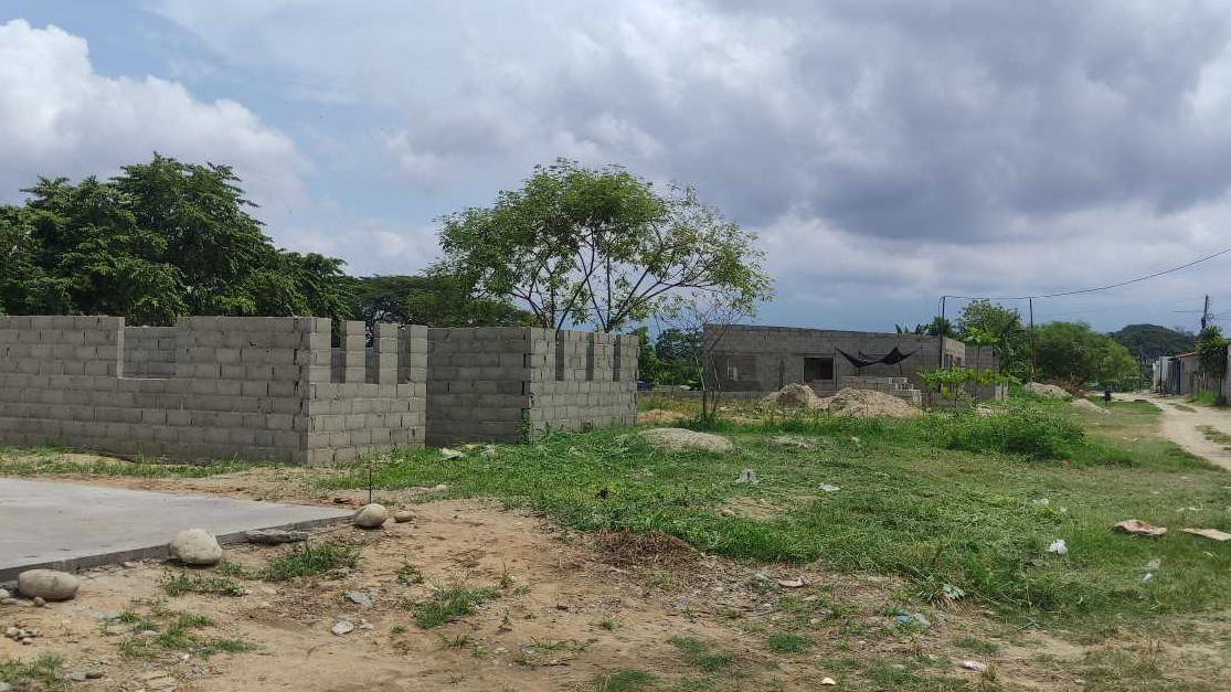 https://fronteradigital.com.ve/Denuncian invasión de terrenos destinados a la Gran Misión Vivienda en Alberto Adriani