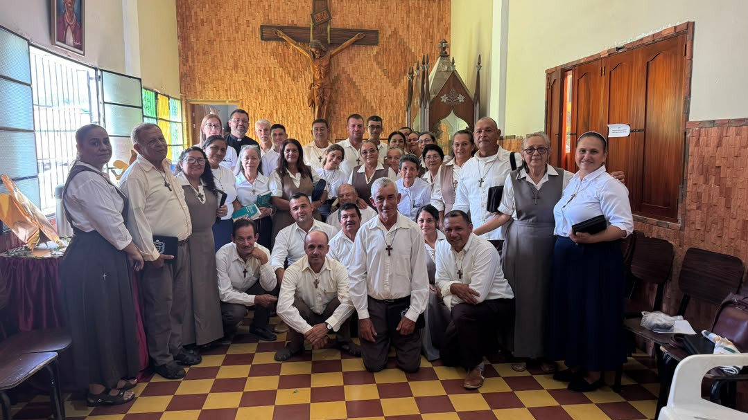 https://fronteradigital.com.ve/Misioneros Laicos, Fraternidad, Caridad y perdon  2026 iniciaron peregrinación por los sectores de Tovar
