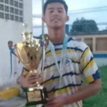 Frontera Digital,  Sucesos,  Joven falleció en pleno juego de futsal en Colón del Zulia