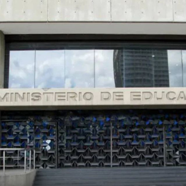 Frontera Digital,  Nacionales,  Provea pide revisar y anular despidos de más de 600 trabajadores de MinEducación