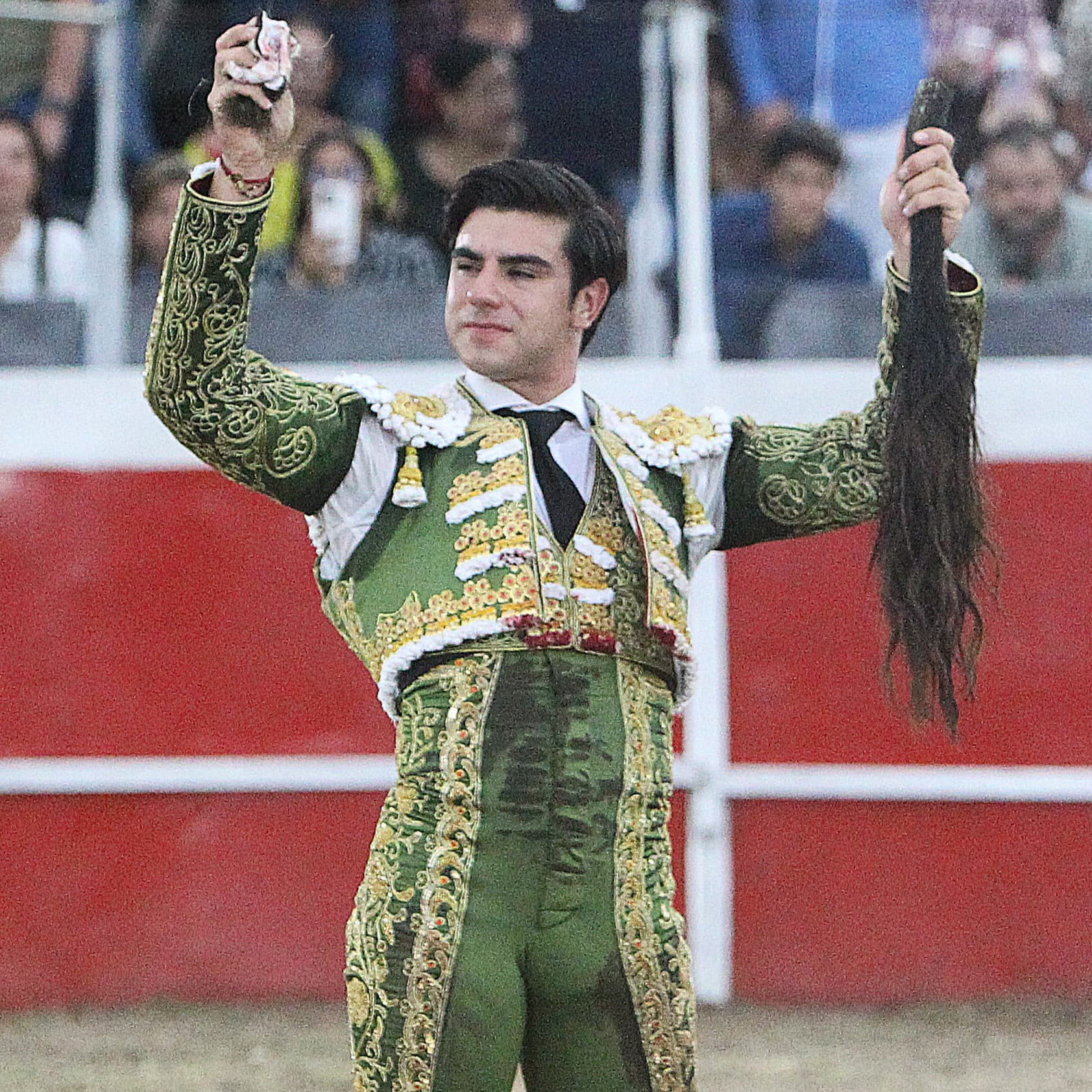 Frontera Digital,  Entretenimiento,  “Colombo” corta máximos trofeos en Viraco