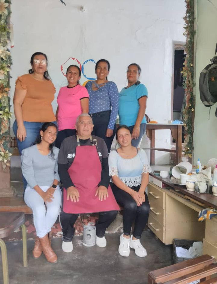 Diario Frontera, Frontera Digital,  Mocoties, ,El taller fue ofrecido de manera gratuita y se anunció que la experiencia se extenderá a los niños fuera del horario escolar,Taller de papel artesanal impulsa emprendimiento y conciencia ambiental en Tovar