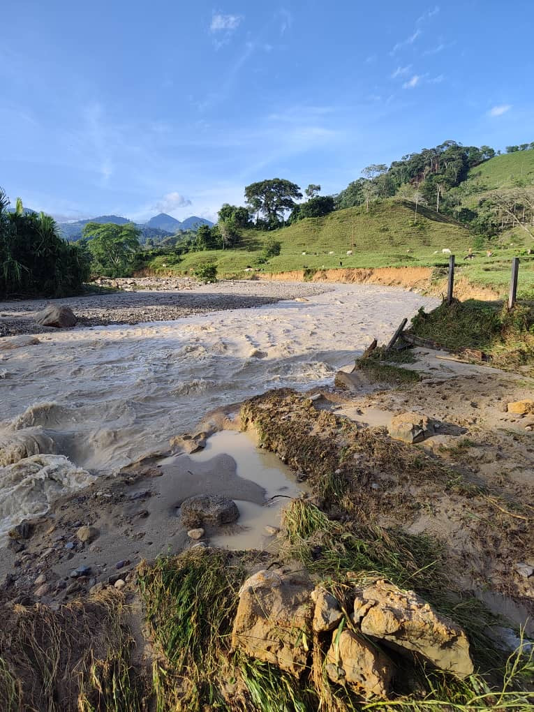 Diario Frontera, Frontera Digital,  Mocoties, ,Alcalde Víctor Bustamante despliega maquinaria y cuadrillas tras afectaciones por lluvias en Zea