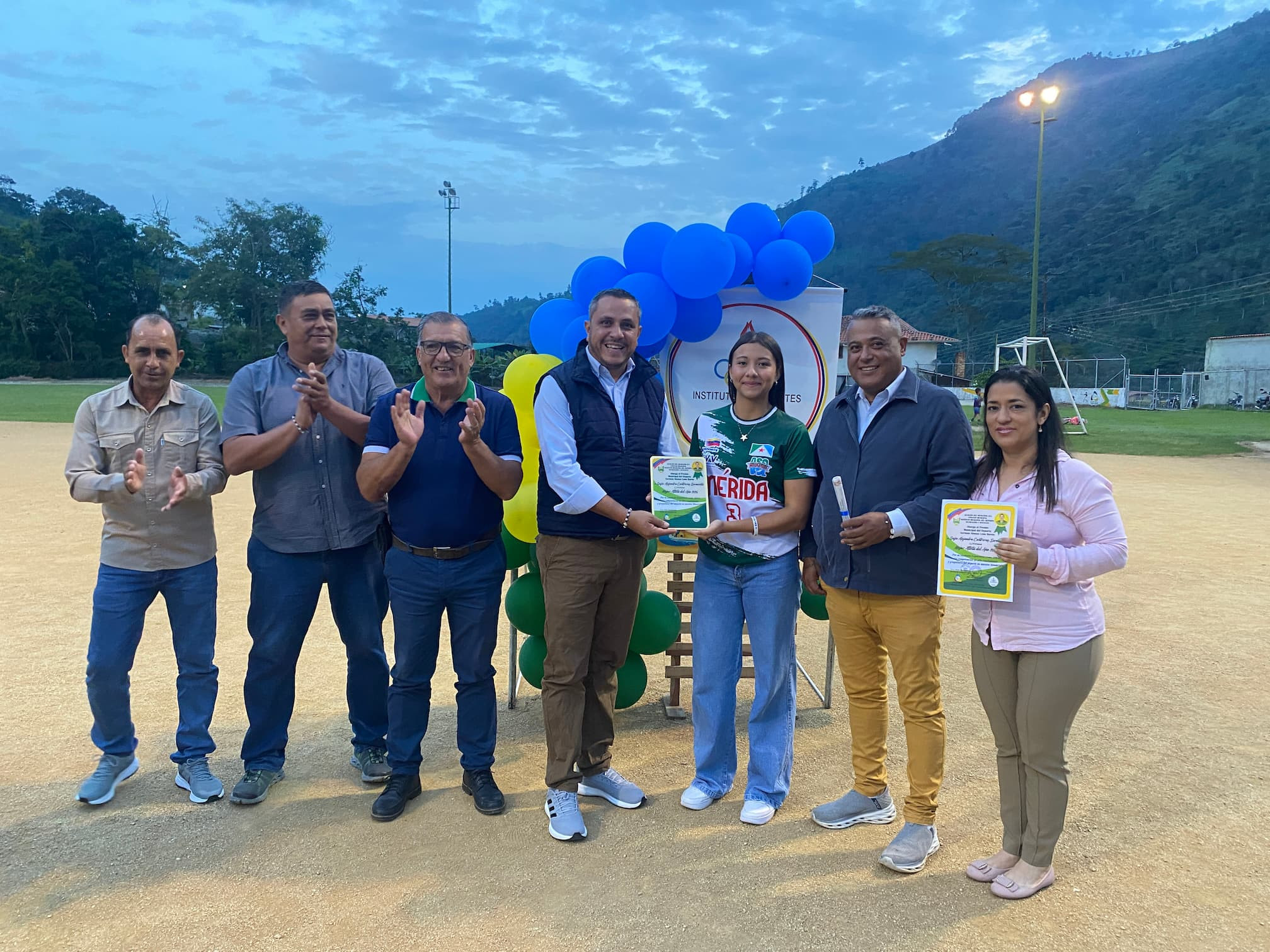 Diario Frontera, Frontera Digital,  Mocoties, ,Zea se vistió de gala para la entrega del Premio Municipal del Deporte "Germán Alonso León Barón" 2026