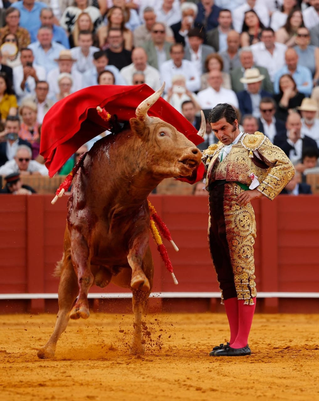 Diario Frontera, Frontera Digital,  Entretenimiento, ,José Antonio bajaba del Monte Sinaí con las tablas de los mandamientos, librando un fuego bíblico abrasadorR,Morante vuelve a demostrar en Sevilla por qué es el más grande de la historia