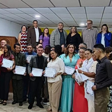 Frontera Digital,  El Vigía Panamericana,  En acto histórico, la UNESR certificó a 32 nuevos "Maestros Pueblo" en El Vigía