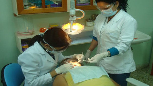 https://fronteradigital.com.ve/Servicio de odontología de Camiula iniciará recuperación 
de costos ante falta de insumos