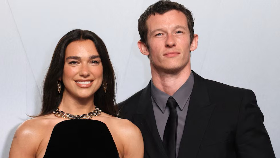 https://fronteradigital.com.ve/Dua Lipa y Callum Turner se casaron en Londres en una ceremonia íntima