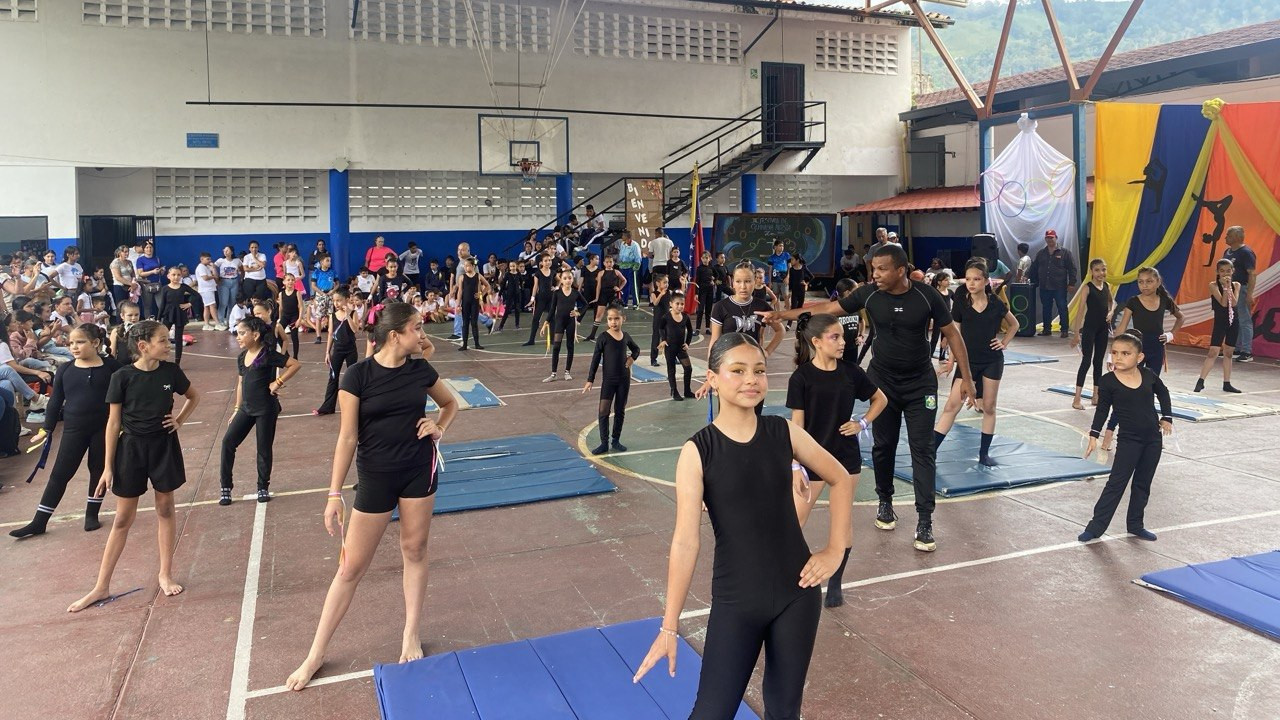 https://fronteradigital.com.ve/III  Festival de Gimnasia Artística Escolar Zea 2026 reunió a instituciones educativas y homenajeo al profesor Gregorio Molina