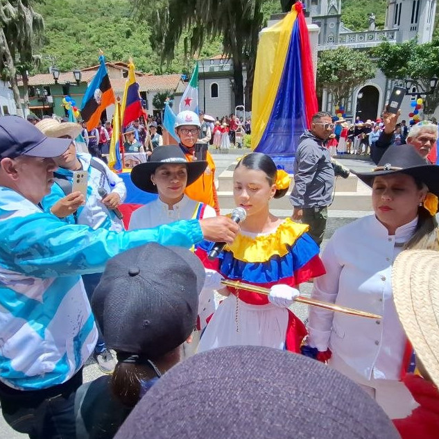 Frontera Digital,  Regionales,  Mérida entregó espadín de Bolívar a Trujillo y revivió gesta histórica