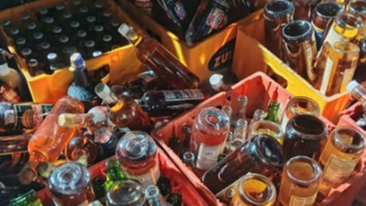 https://fronteradigital.com.ve/Retuvieron cajas de cerveza y licor seco en licorería de El Taparo en El Vigía