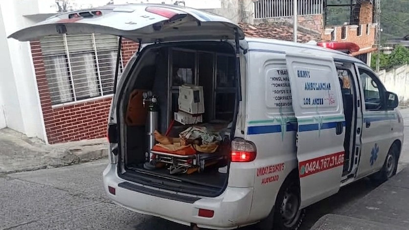 https://fronteradigital.com.ve/Regresa a Tovar la Sra. Berta Méndez de Torres, afectada por el terremoto de Caracas