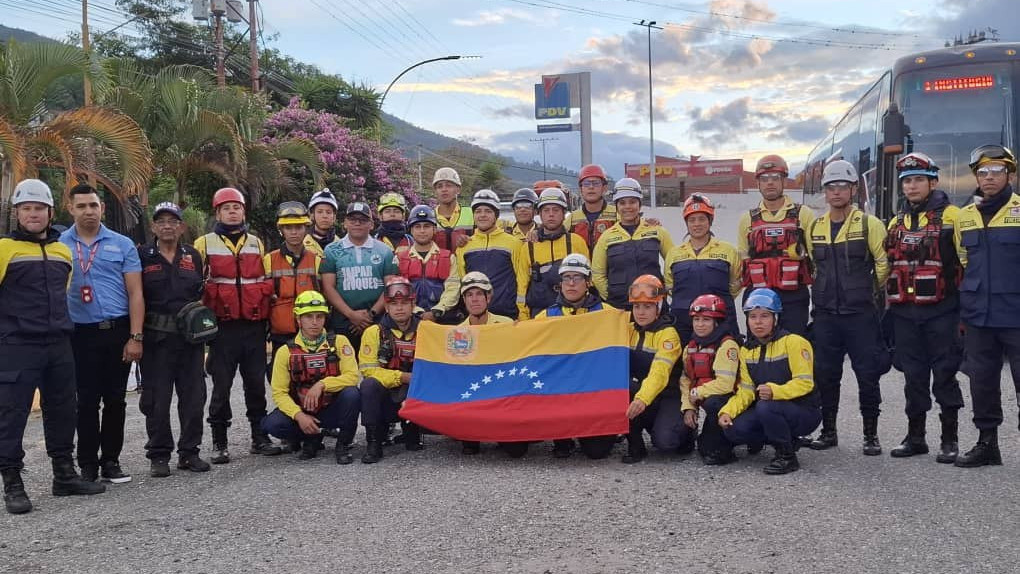 https://fronteradigital.com.ve/Mérida despliega 25 bomberos forestales en apoyo a La Guaira