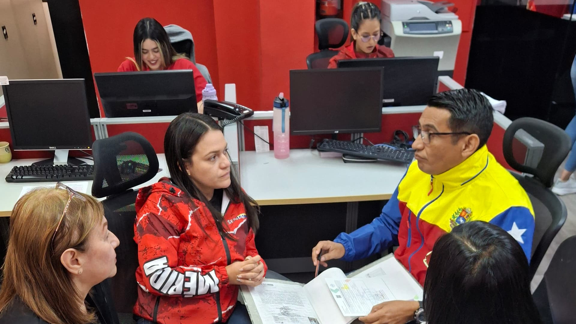 https://fronteradigital.com.ve/Sector de Tributos Internos Mérida del Seniat 
garantiza atención directa y asesoría a contribuyentes
