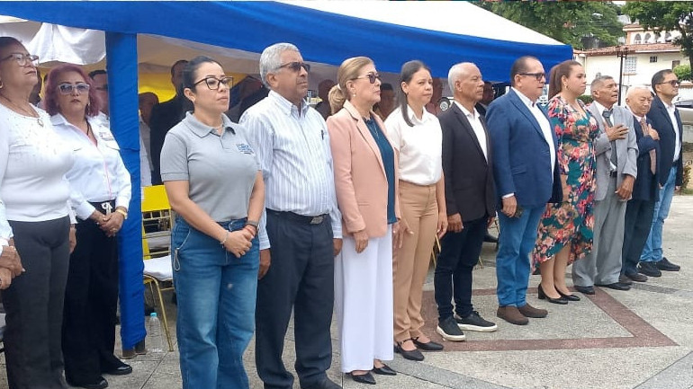 https://fronteradigital.com.ve/Con una misa y ofrenda floral, el Club Colombo–Venezolano 
conmemoró los 216 años de la Independencia de Colombia