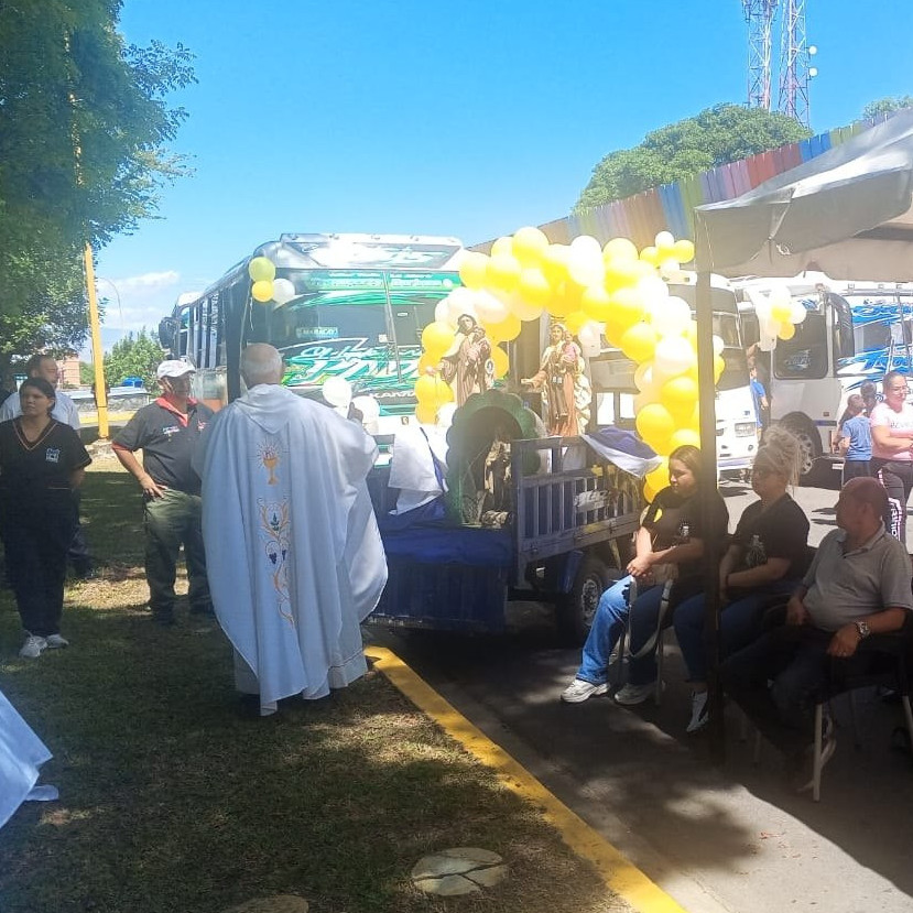 Frontera Digital,  Regionales,  Transportistas y autoridades honraron a la Virgen del Carmen en el Terminal "José Antonio Paredes"
