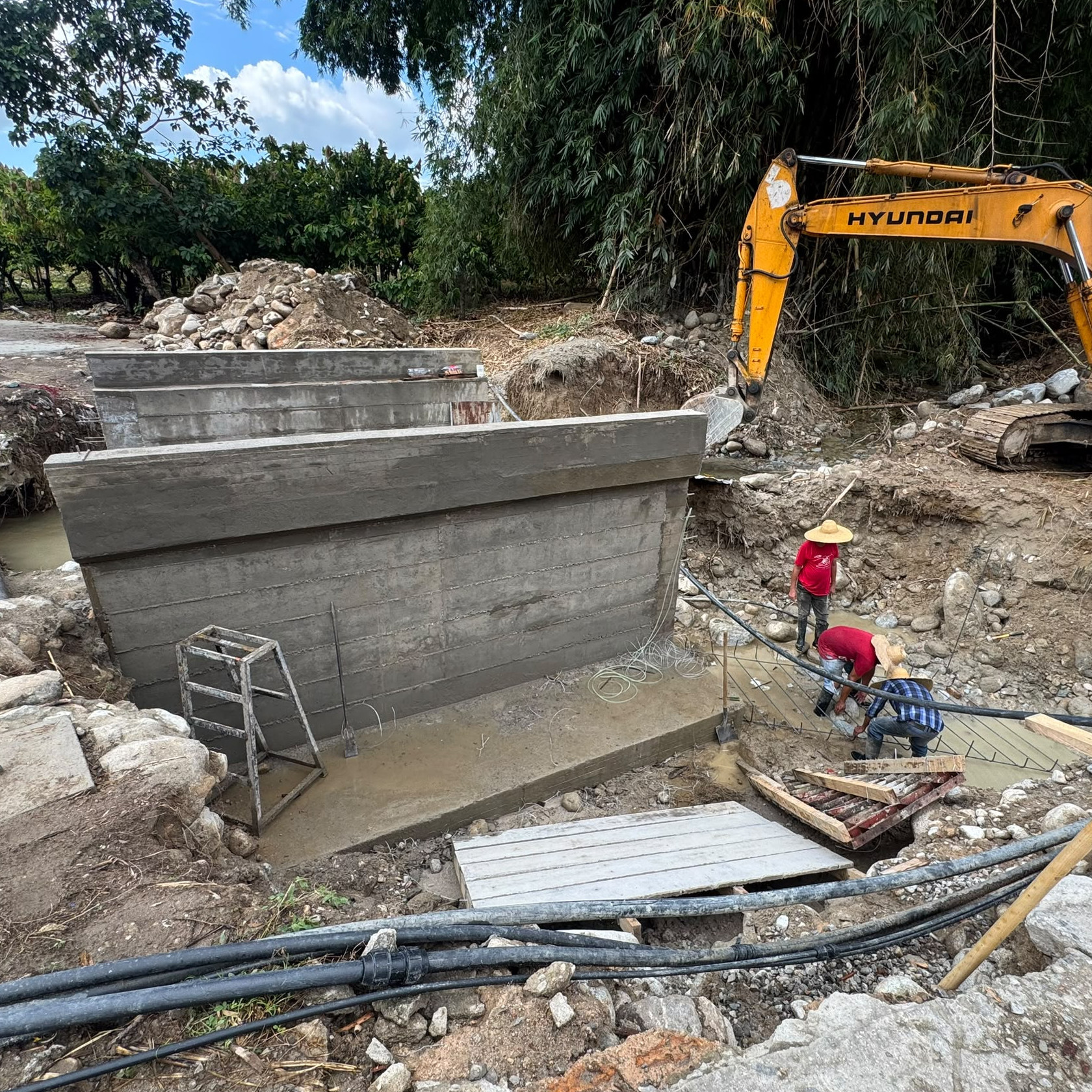 Frontera Digital,  El Vigía Panamericana,  Alcaldía de Caracciolo Parra y Olmedo 
avanza con la construcción del puente El Manantial