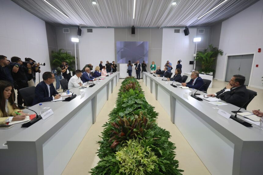 Diario Frontera, Frontera Digital,  Politica, ,Gobierno encargado y comisión de la AN de 2015 iniciaron nueva jornada de conversaciones en Caracas