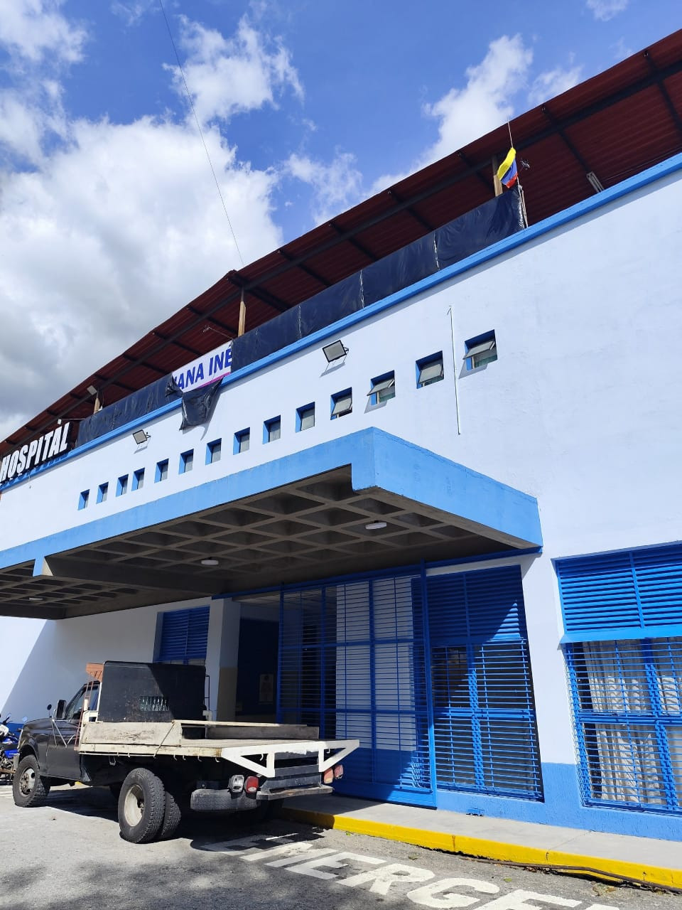 Diario Frontera, Frontera Digital,  Regionales, ,Gabriel Briceño, supervisor de Servicios Generales del centro de salud, constató el desarrollo de los trabajos y expresó su agradecimiento a la gestión municipal por la atención brindada al centro asistencial.,Alcaldía de Mérida avanza en la rehabilitación integral del Hospital Sor Juana Inés de la Cruz