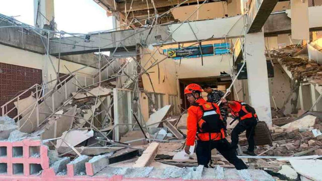 Diario Frontera, Frontera Digital,  Internacionales, ,El jefe de la BNPB, Suharyanto, detalló en rueda de prensa que «se registraron 38 fallecidos, dos heridos graves, 11 leves y 2.000 evacuados,Indonesia eleva a 38 los muertos tras terremoto de magnitud 7,7