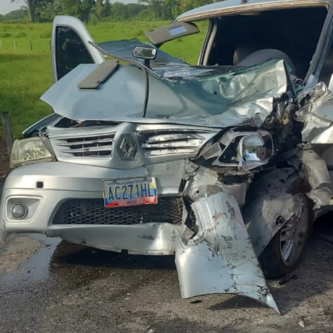 Diario Frontera, Frontera Digital,  Sucesos, ,Murió Concejal al estrellar su carro contra una buseta en Colón del Zulia