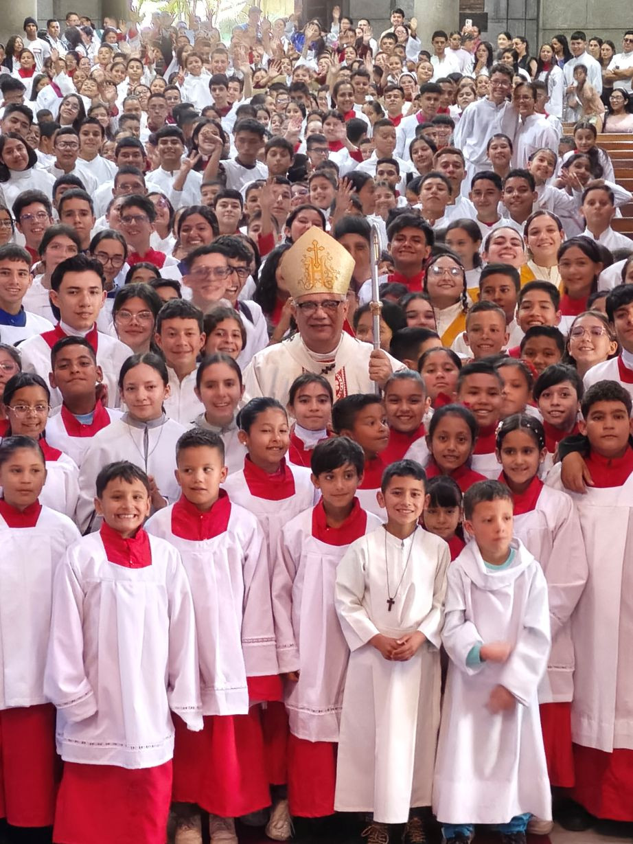 Diario Frontera, Frontera Digital,  Regionales, ,La actividad congregó a representantes de 40 parroquias de la arquidiócesis andina bajo el lema "Guiados por el Espíritu Santo, servimos al Altar y a la vida",Segundo Encuentro Arquidiocesano de Monaguillos se realizó en Mérida