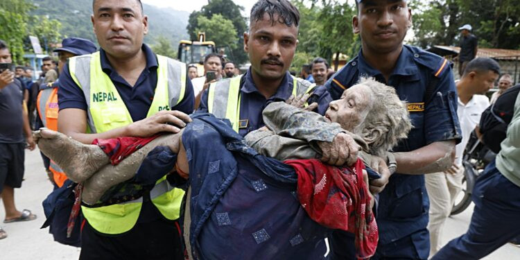 Diario Frontera, Frontera Digital,  Internacionales, ,Rescate continúa en Nepal y China tras deslave que deja 584 muertos y más de 1.900 desaparecidos