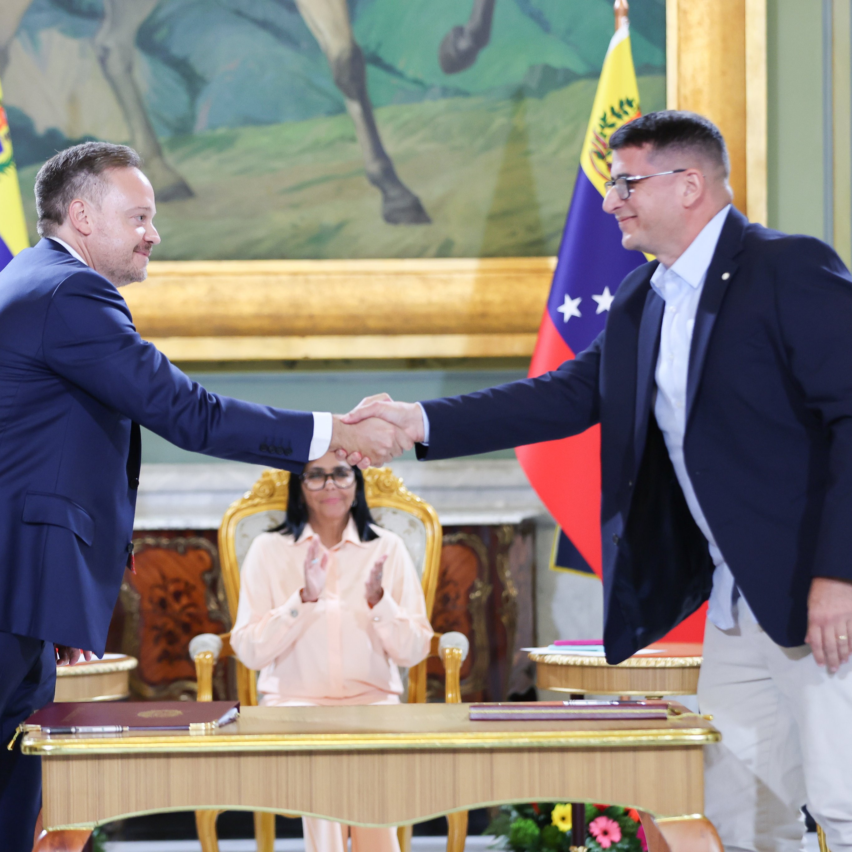 Frontera Digital,  Nacionales,  El gobierno venezolano y la empresa IMPSA suscriben un adéndum 
para reactivar trabajos en las hidroeléctricas Tocoma y Macagua
