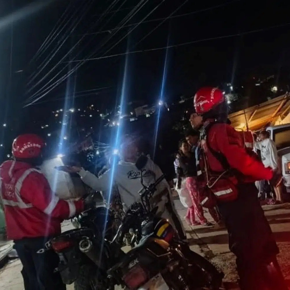 Diario Frontera, Frontera Digital,  Nacionales, ,Lluvias en Caracas provocaron el colapso de una vivienda, inundaciones y caída de árboles